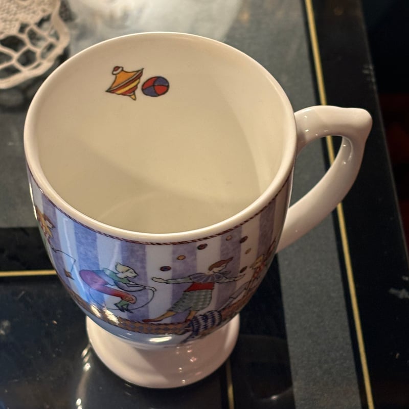 WEDGWOOD マグカップ circus Acrobat | アンティーク家具と喫茶キャバレ