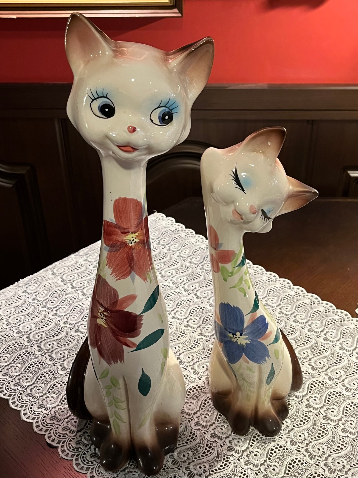 レトロ 陶器製 花柄が可愛い猫の置物ペア | アンティーク家具と喫茶 