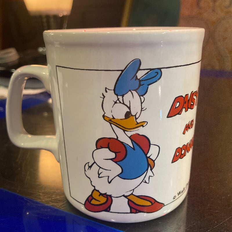 ドナルドとデイジーのマグカップ | アンティーク家具と喫茶キャバレー