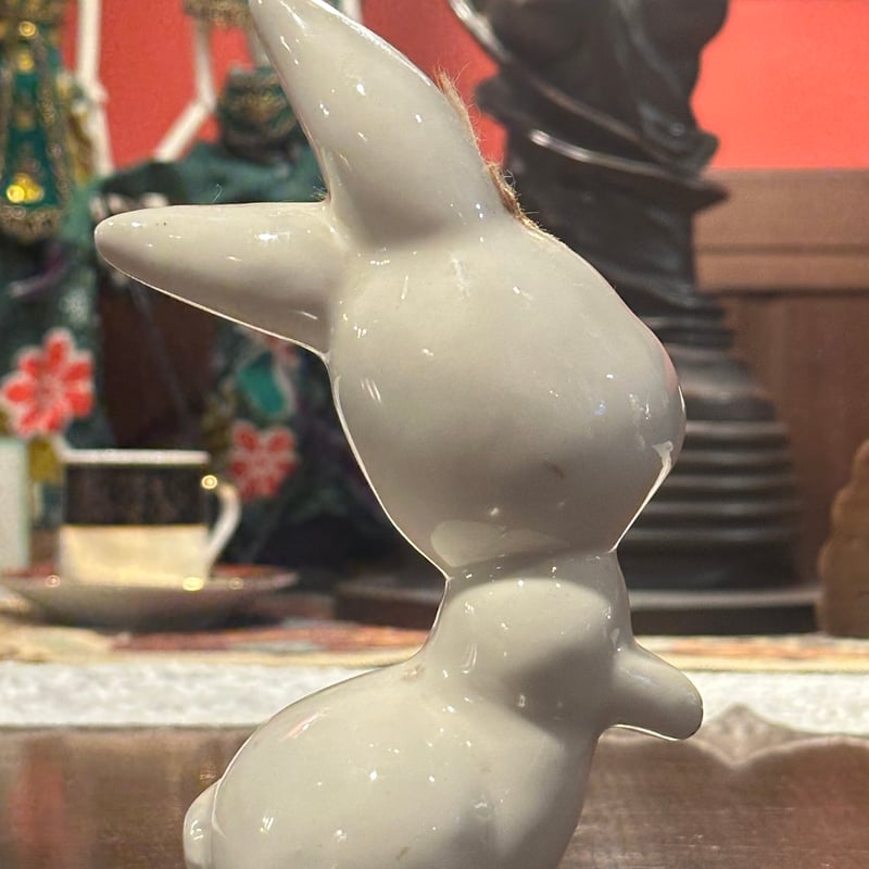 美品　陶器　置物　兎　うさぎ　ヴィンテージ　とても雰囲気あるペアの兎 美品陶器置物兎うさぎヴィンテージとても雰囲気あるペアの兎