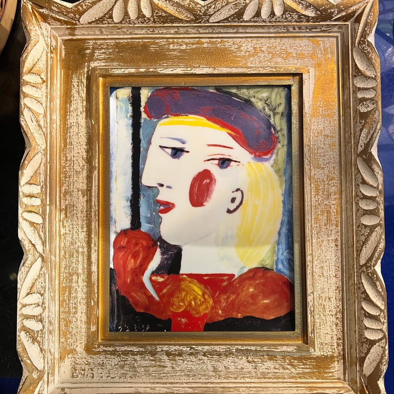 パブロピカソ 絵皿入り額 夫人像 | アンティーク家具と喫茶キャバレー