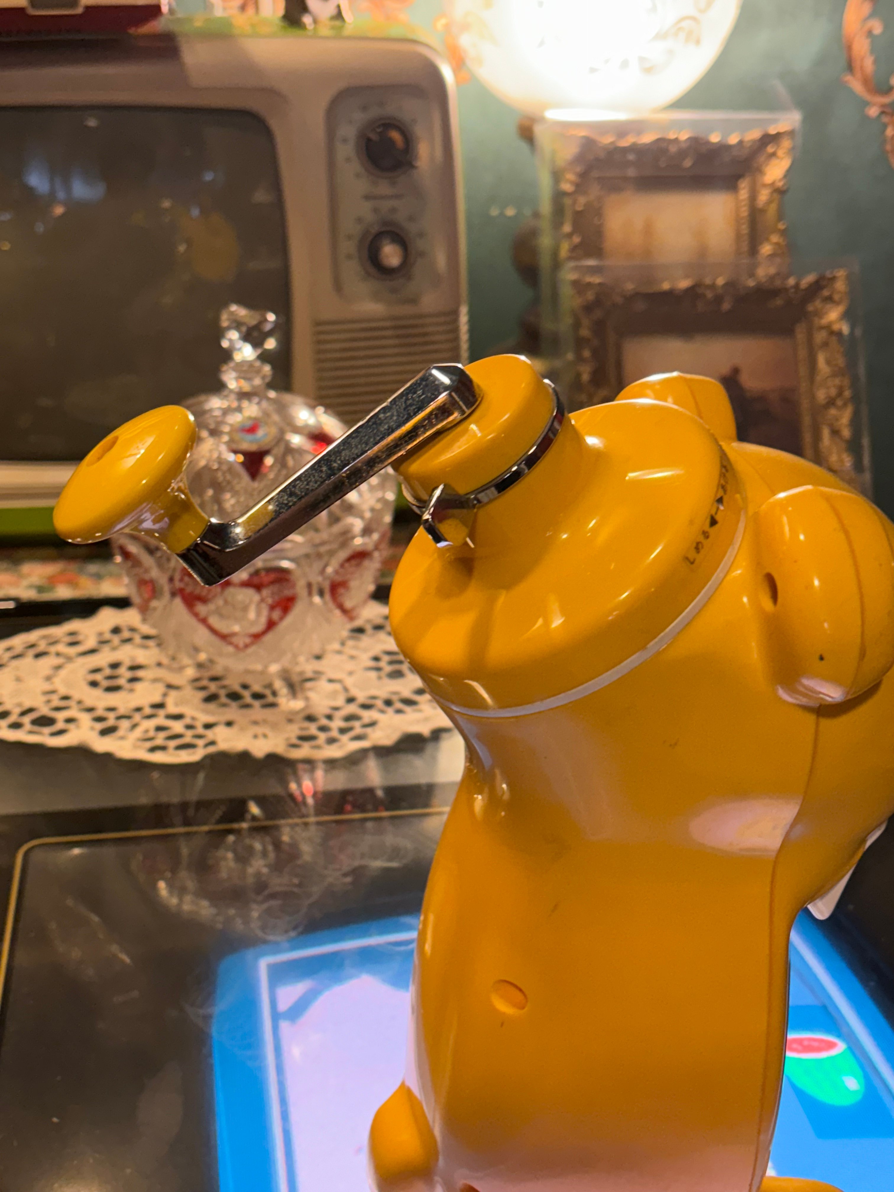 【美品当時物】タイガー かき氷機器 きょろちゃん イエロー 昭和レトロ 昭和レトロ きょろちゃん かき氷機（イエロー） | アンティーク家具と