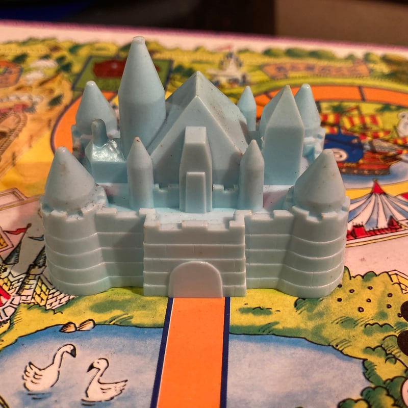 立体盤ゲーム ディズニーランドめぐり | アンティーク家具と喫茶