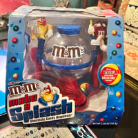m&m's キャンディディスペンサー