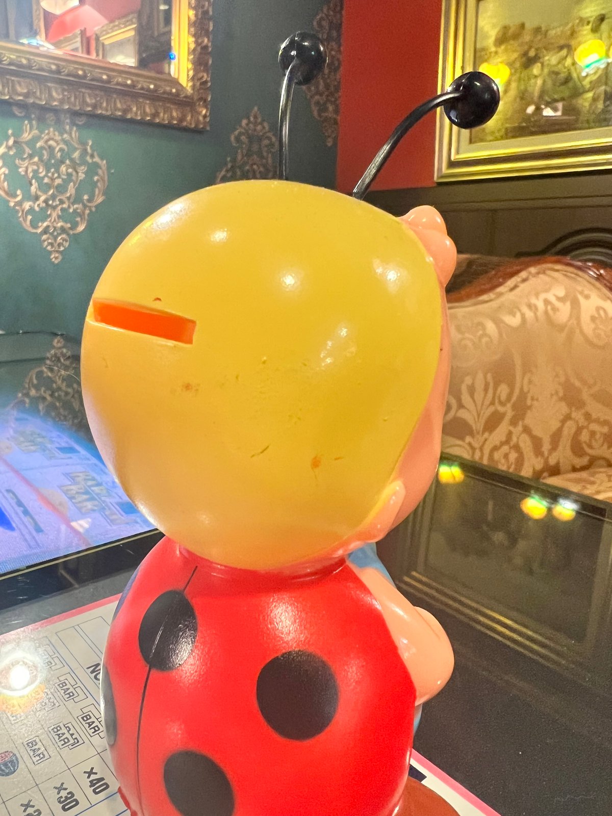 富士ホームサービス フジオ ソフビ貯金箱 | アンティーク家具と喫茶