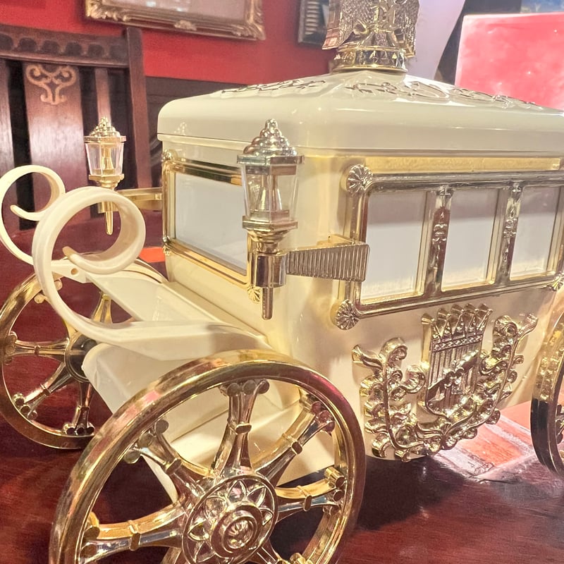 昭和レトロ プリンセス馬車オルゴール付き | アンティーク家具と喫茶