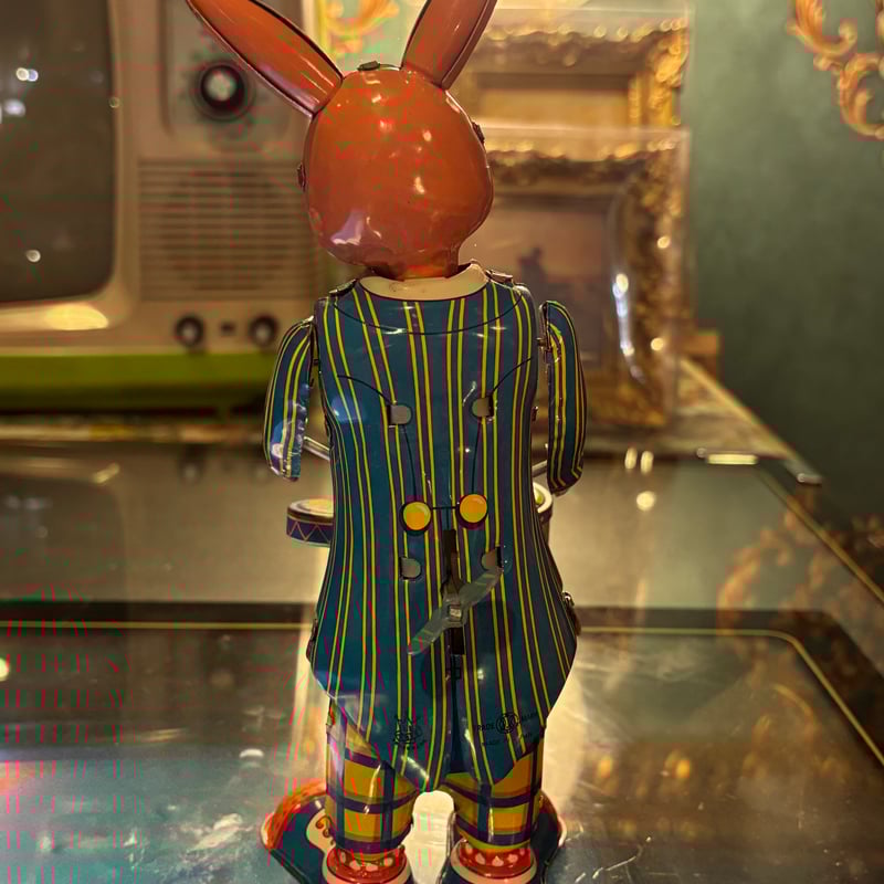 ハッピーバニー ブリキのうさぎさん 復刻版 | アンティーク家具と喫茶