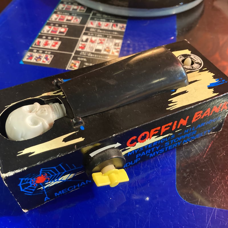 COFFIN BANK ガイコツの棺桶貯金箱 | アンティーク家具と喫茶 