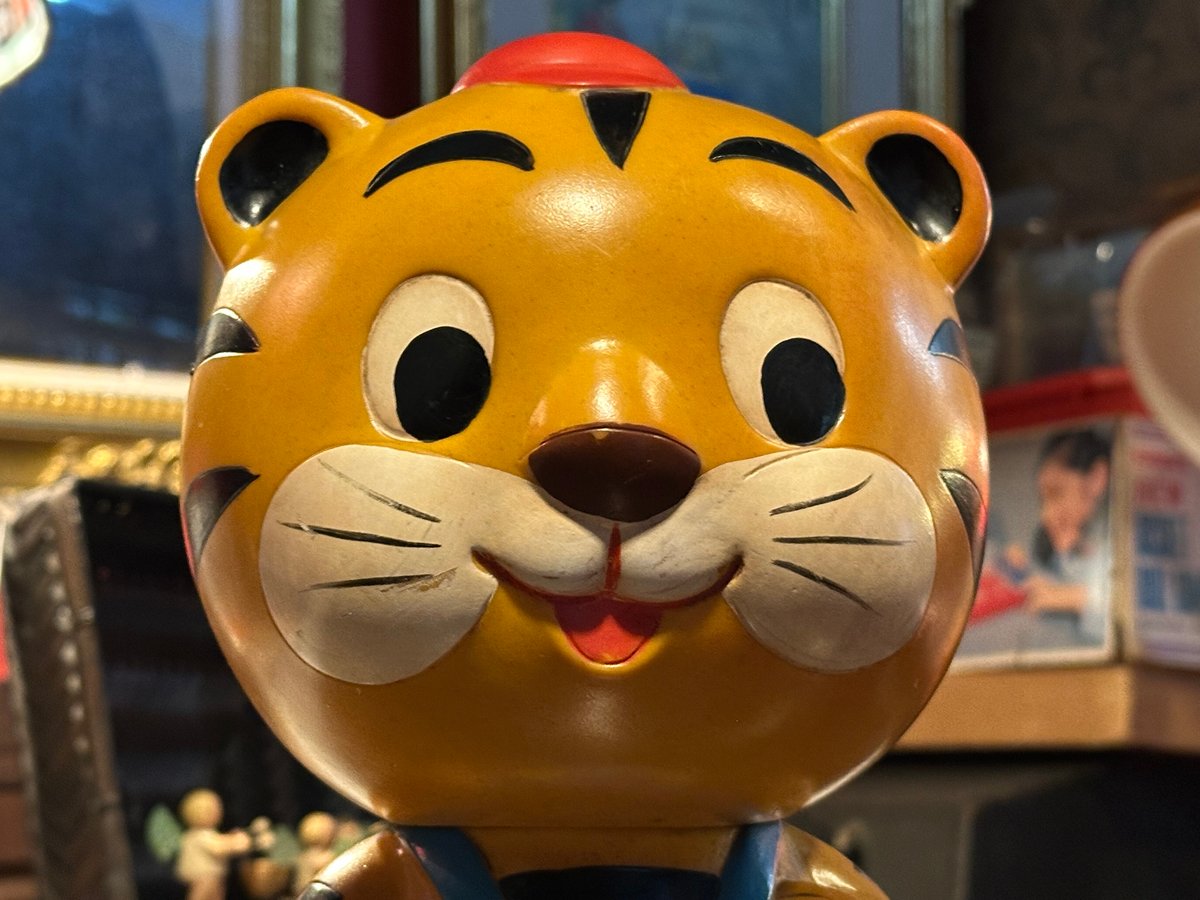 池田泉州銀行 ソフビ | アンティーク家具と喫茶キャバレーのネットショップ