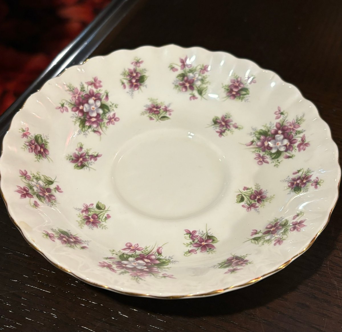 ROYAL ALBERT Sweet Violet ロイヤルアルバート カップ&ソーサー ROYAL ALBERT Sweet Violet ロイヤルアルバート カップ&ソーサー