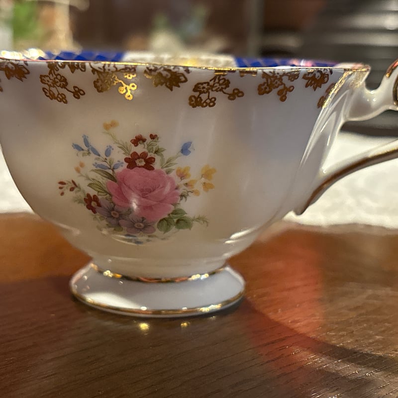 ROYAL ALBERT EMPRESS SERIES ISABELLA カップ＆ソーサー 7客セット 赤
