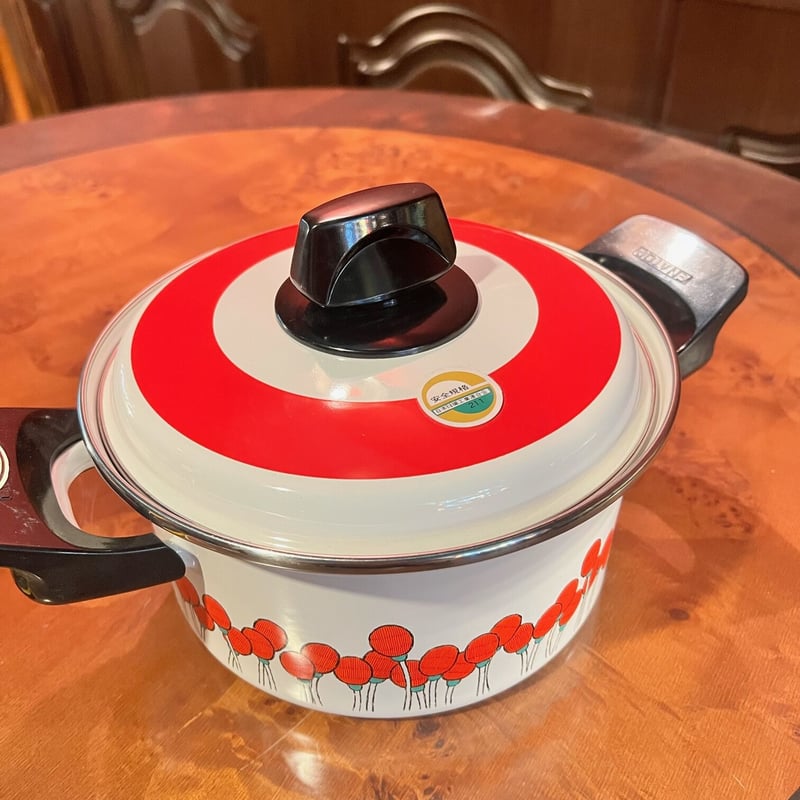 つくしかな？ 象印 ホーロー両手鍋 | アンティーク家具と喫茶