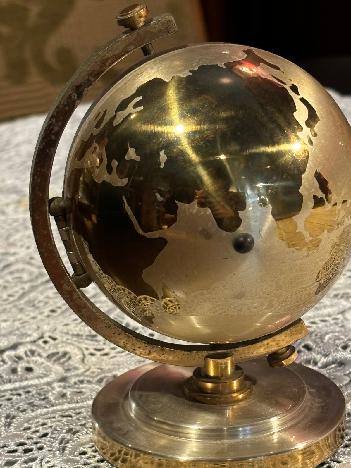 ゴールド地球儀型置時計 fit=scale-down,w=1200