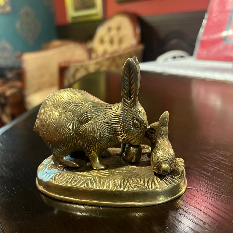 真鍮 うさぎさん親子の置物 メモスタンド | アンティーク家具と喫茶
