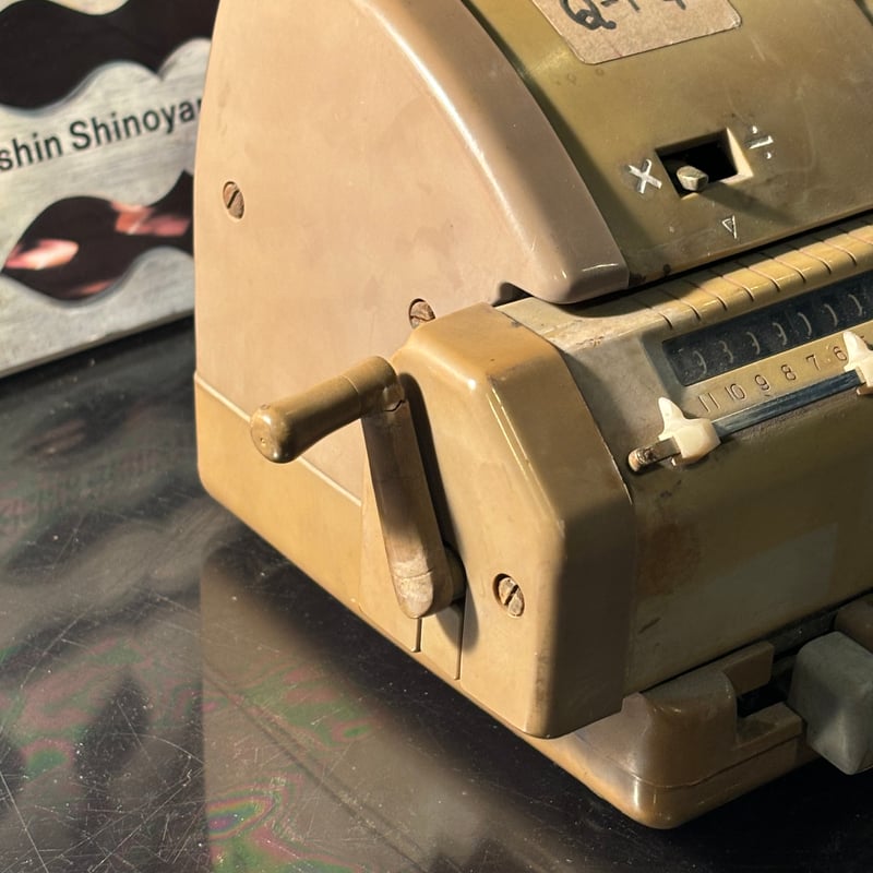 ジャンク品】レトロ タイガー手回し計算機 | アンティーク家具と喫茶