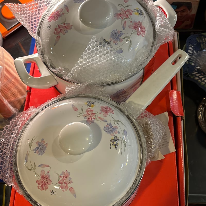 カレン・ピーコック レトロな両手鍋・片手鍋セット | アンティーク家具