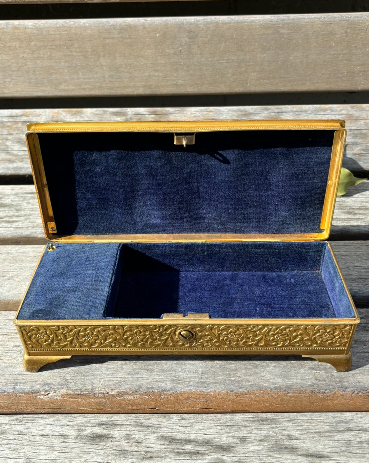 オルゴールジュエリーボックス | アンティーク家具と喫茶キャバレーの