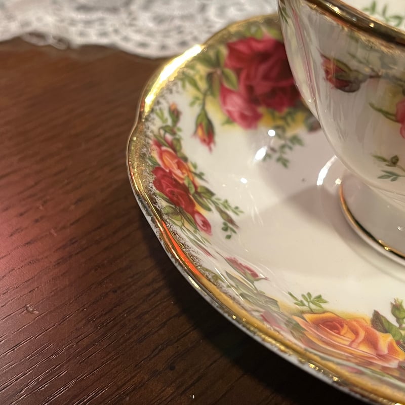 ロイヤルアルバート ティーカップセット | アンティーク家具と喫茶