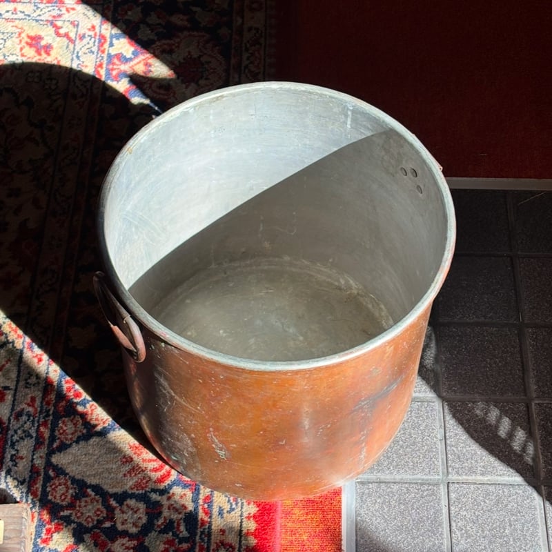 銅製 レトロな丸胴プランター(火鉢)バケツ | アンティーク家具と喫茶