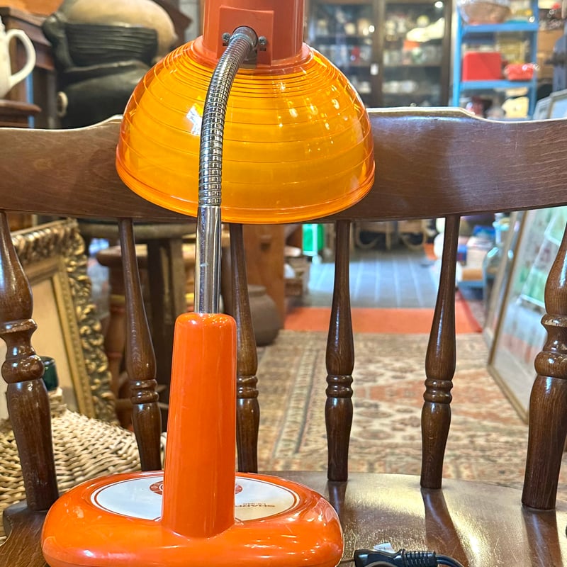 昭和レトロ シャープ 卓上ライト オレンジ色がレトロさを増す