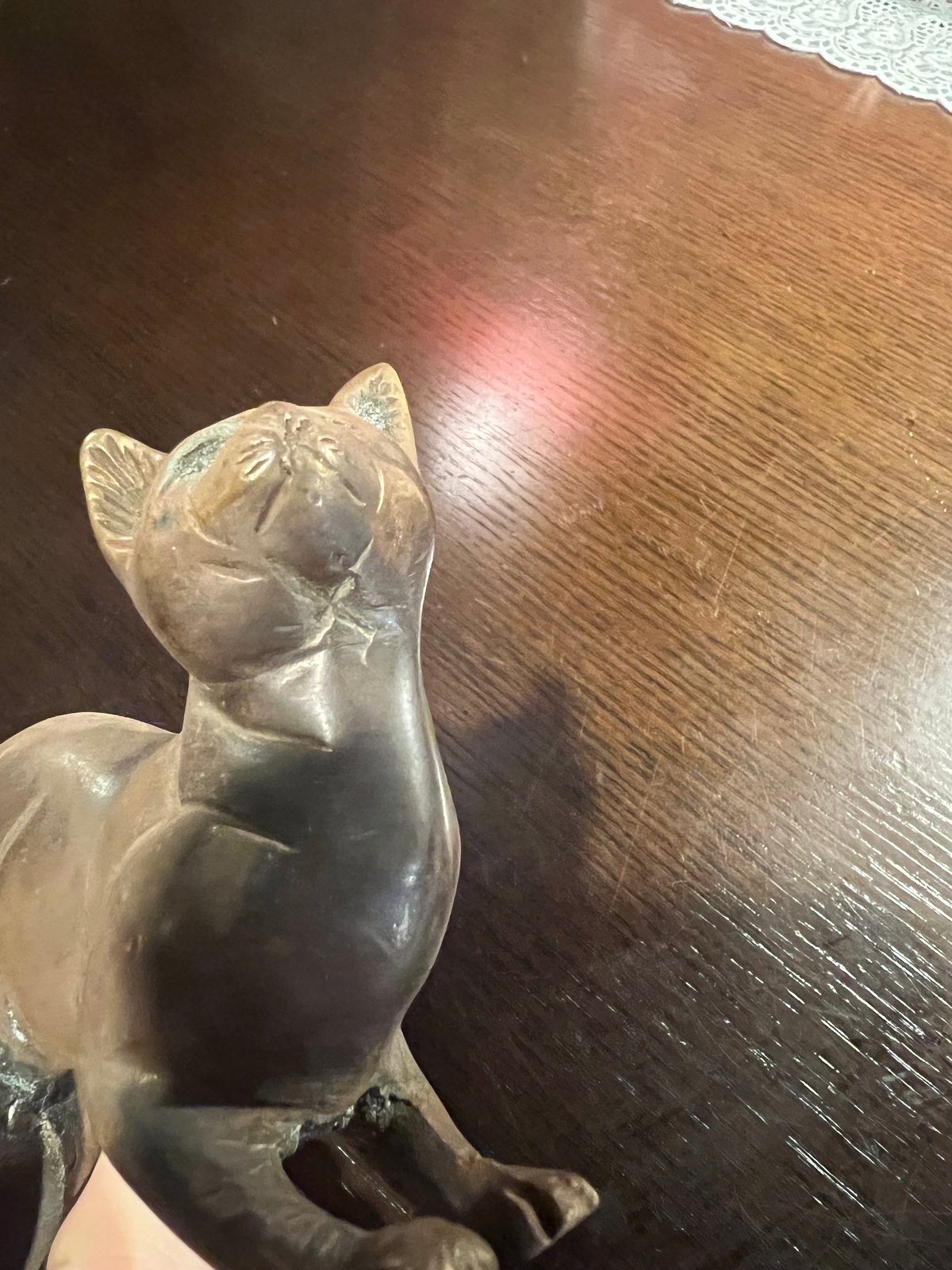 真鍮 猫の置物 | アンティーク家具と喫茶キャバレーのネットショップ