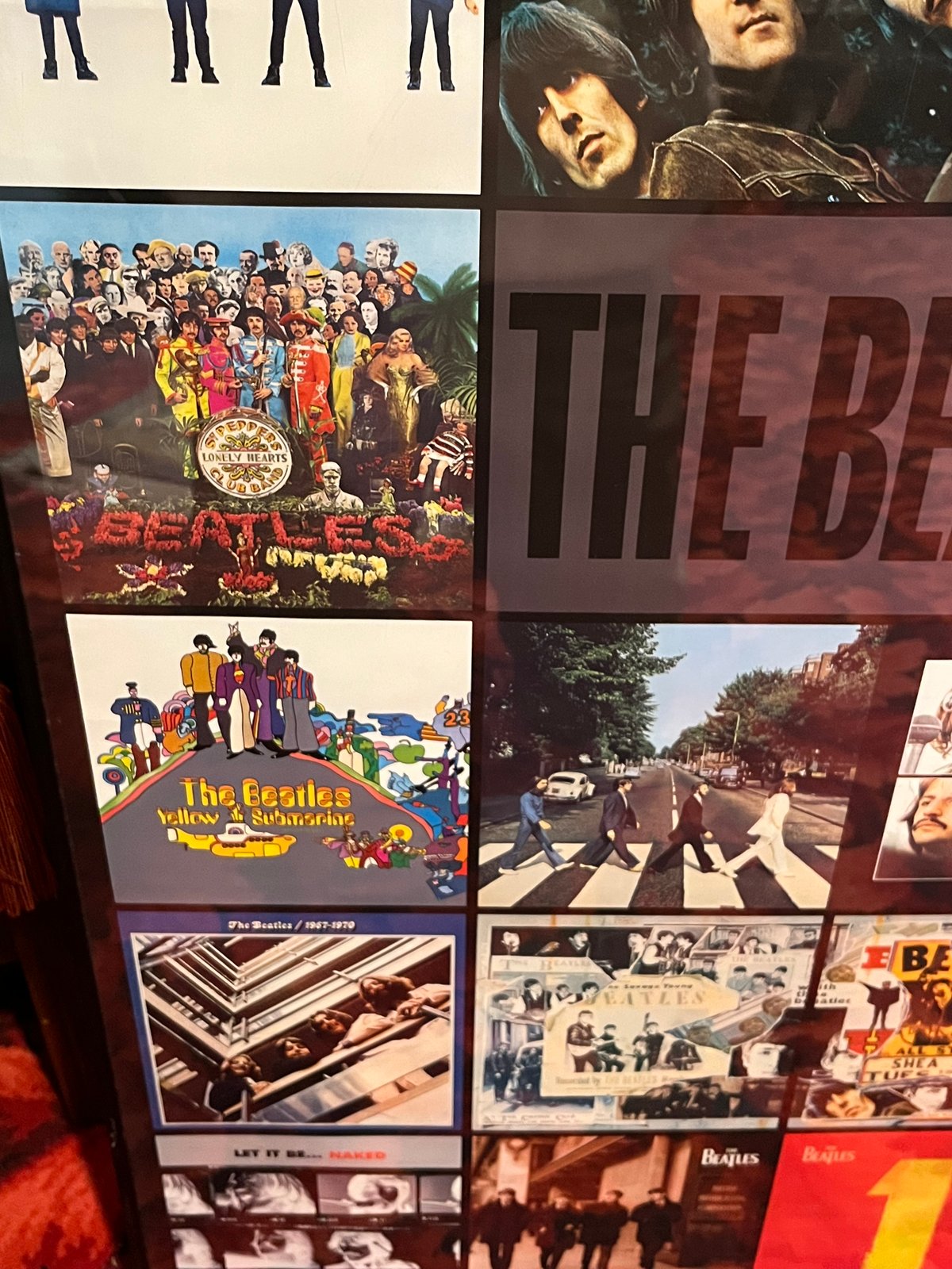 The Beatles LPレコードジャケット写集ポスター | アンティーク家具と ...