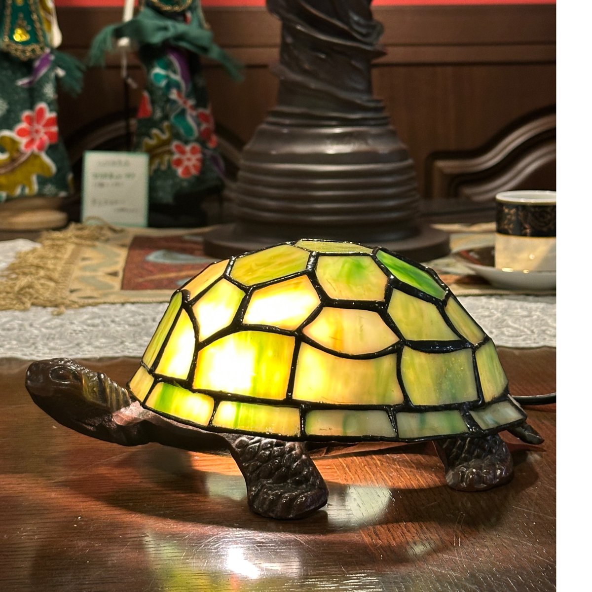 亀 ステンドグラス | アンティーク家具と喫茶キャバレーのネットショップ