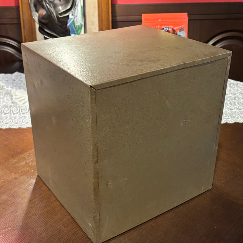 希少！】昭和レトロ スチール製薬箱 | アンティーク家具と喫茶