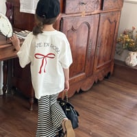 リボンTシャツ