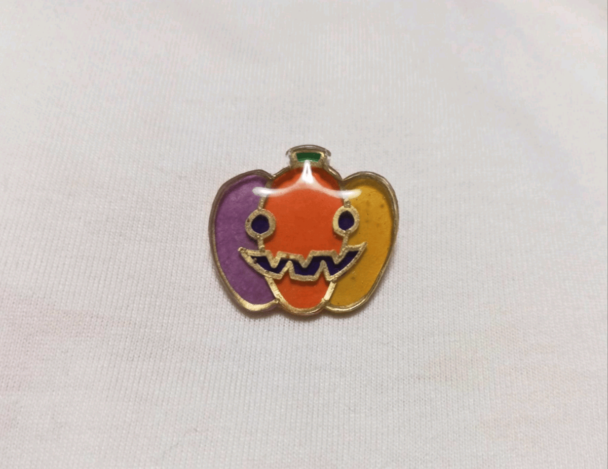 ステンドグラス風ハロウィンかぼちゃのブローチ | riricat's STORE