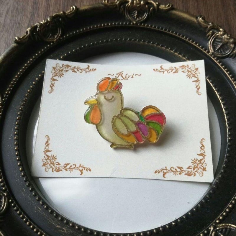 ステンドグラス風ニワトリのブローチ | riricat's STORE