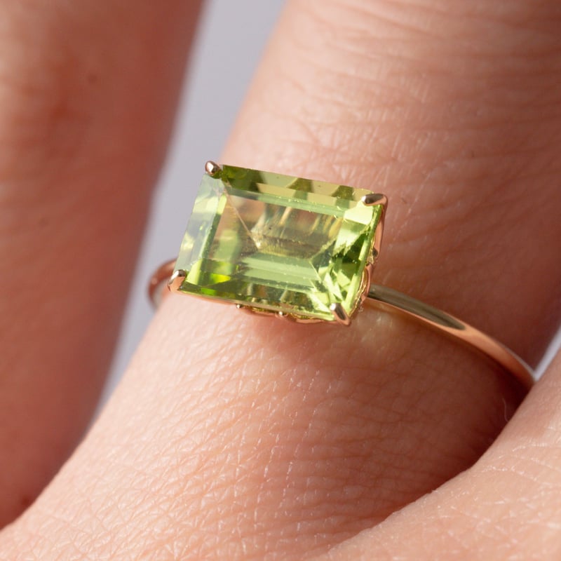 18金ペリドット11号リング新品宝石店ストック