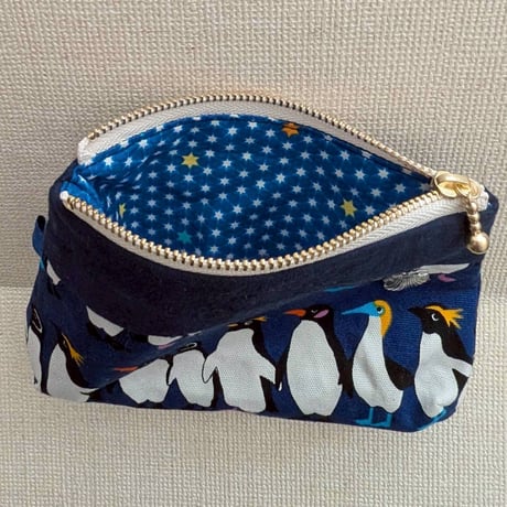 【うさ0299】ペンギン柄ポーチ