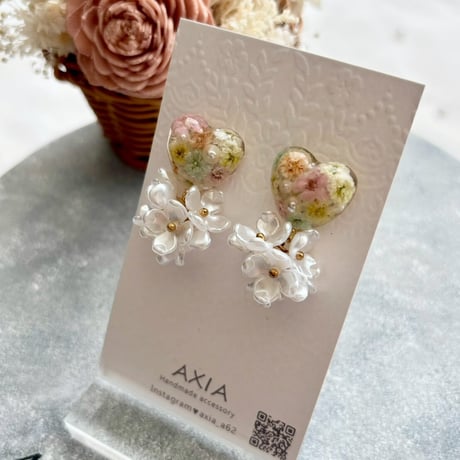 【AXAP347】ハートとお花のピアス（かすみ草）サージカルステンレス