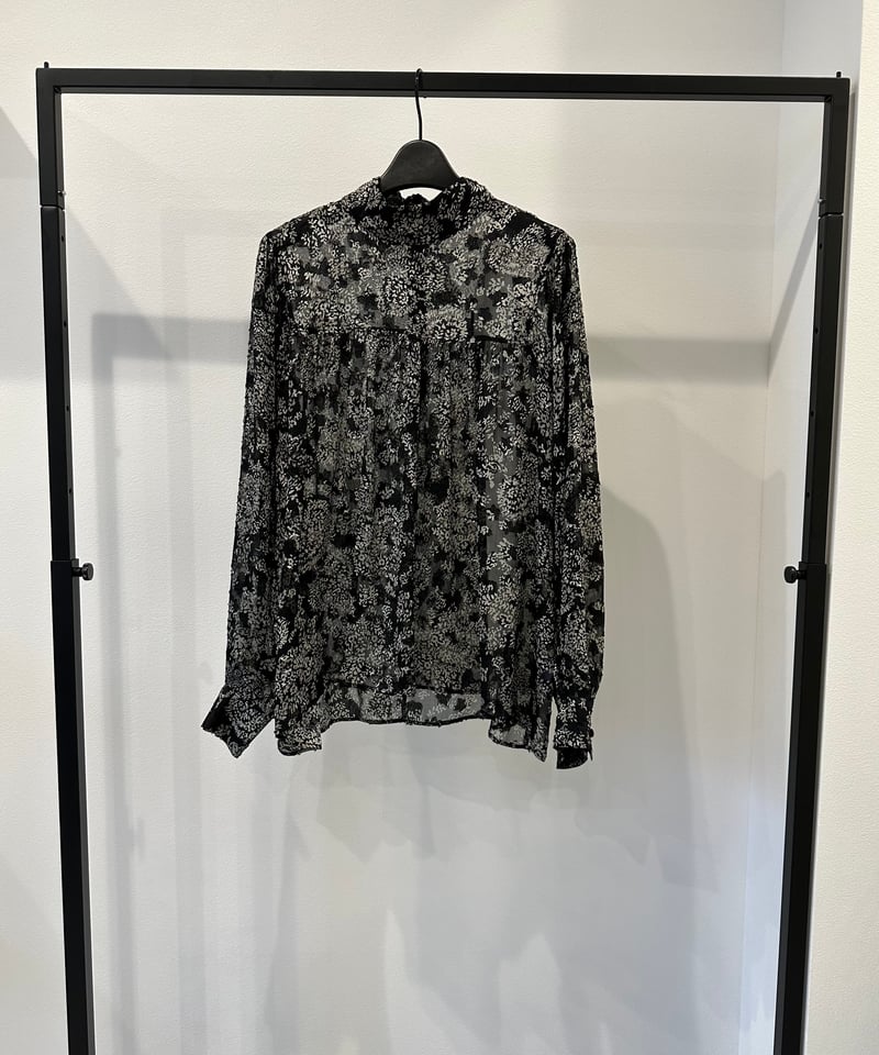 トラノイオパールジャガードブラウス