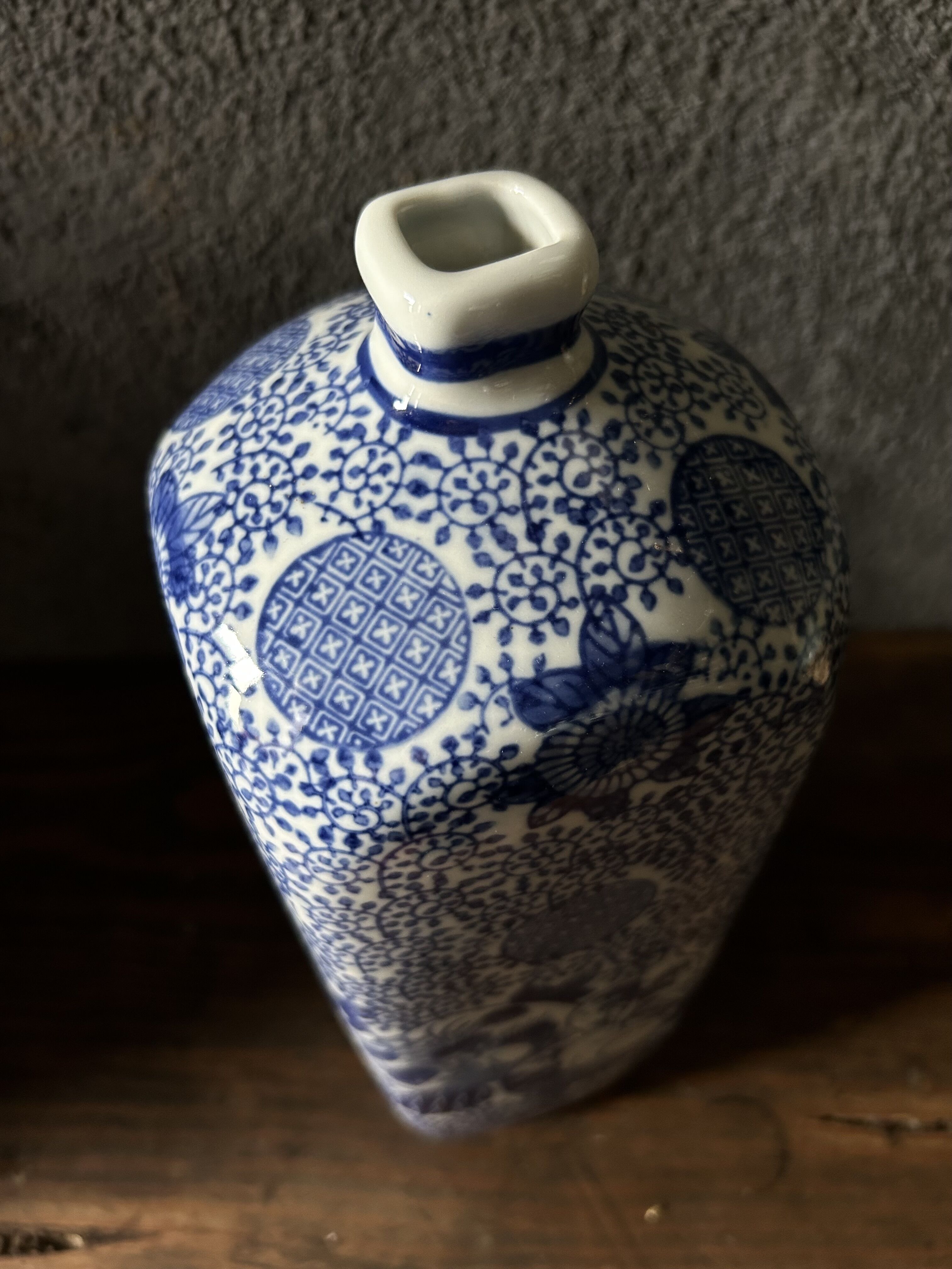 有田焼の花器K13/青絵/絵柄/アンティーク/花瓶 | 骨董・アンティークの 有田焼の花器K13/青絵/絵柄/アンティーク/花瓶 | 骨董・アンティークの