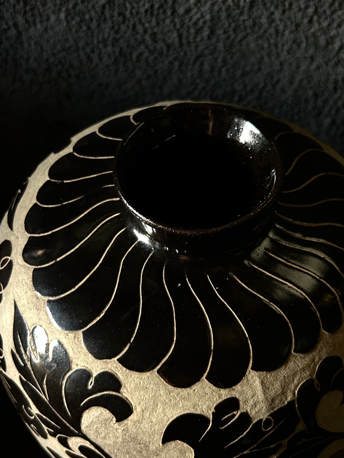 磁州窯/中国/花器/花柄/黒/大きめ/骨董 | 骨董・アンティークの 磁州窯/中国/花器/花柄/黒/大きめ/骨董 | 骨董・アンティークの
