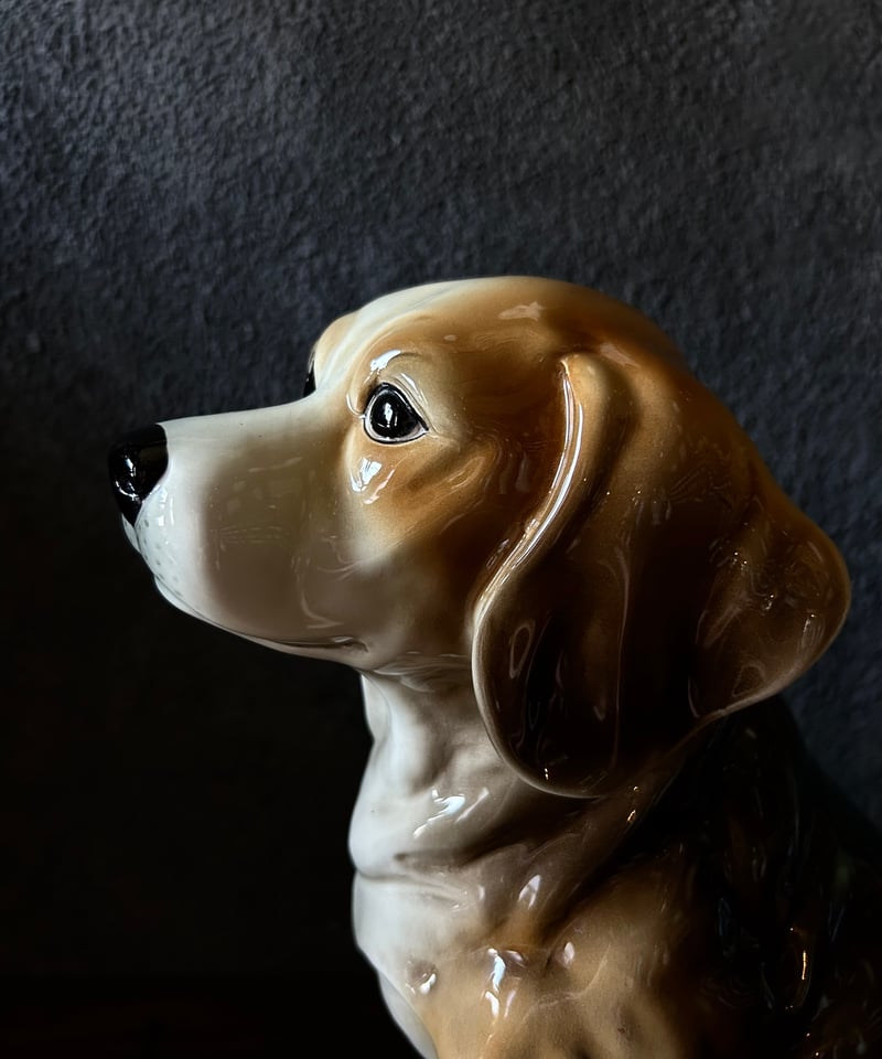 【美品】いぬ　犬　ビーグル　陶器　置物　インテリア　工芸品　美術品　A3024 フランスから かわいいビーグル犬 陶器のオブジェ ディスプレイ 置物