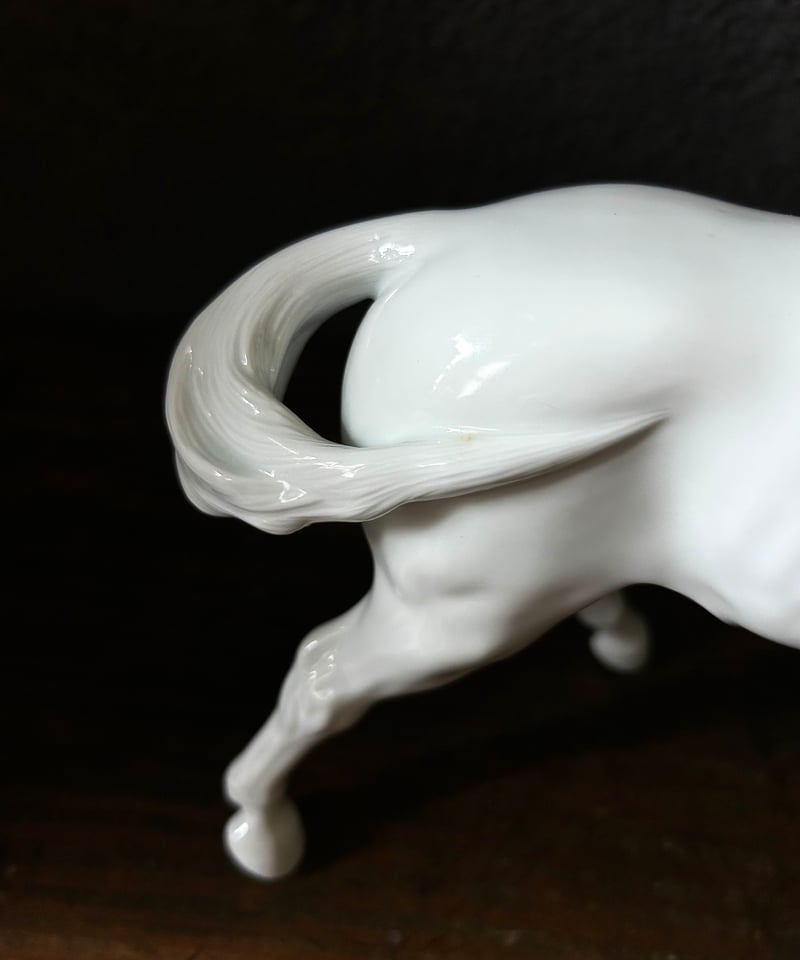 白磁馬/鍋島焼/大五窯/置物/インテリア/伝統工芸 | 骨董・アンティーク