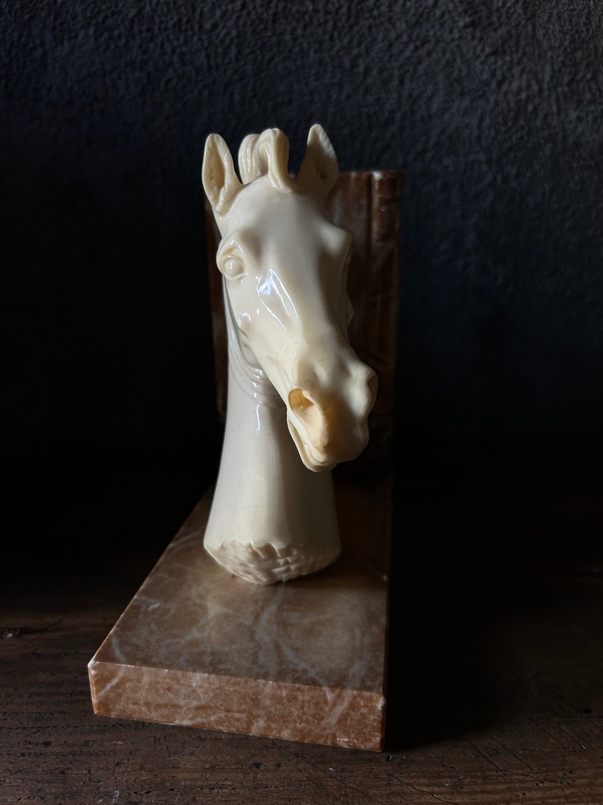 【レガストック川崎本店】高級 ブックエンド 馬 大理石 鉄 レガストック川崎本店】高級 ブックエンド 馬 大理石 鉄