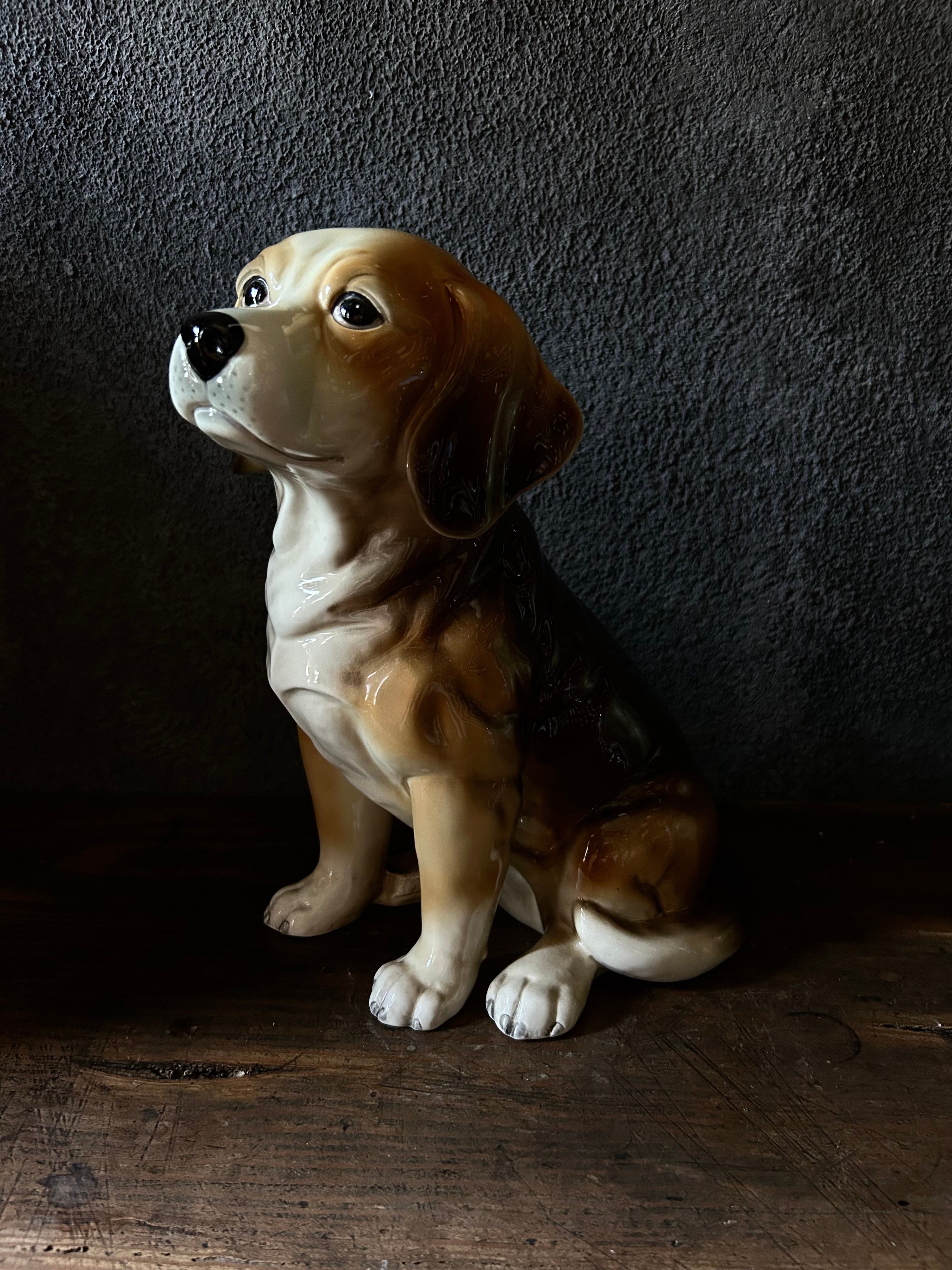 【美品】いぬ　犬　ビーグル　陶器　置物　インテリア　工芸品　美術品　A3024 original