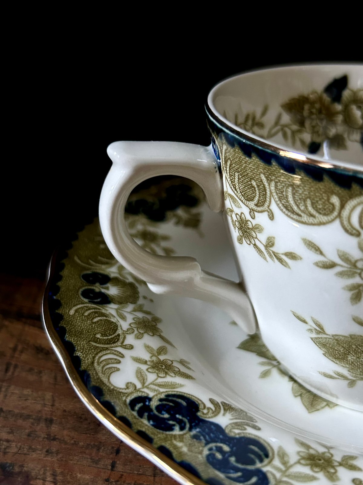 コーヒーカップ/アンティーク/NIKKO/金彩/花柄/ヴィンテージ食器