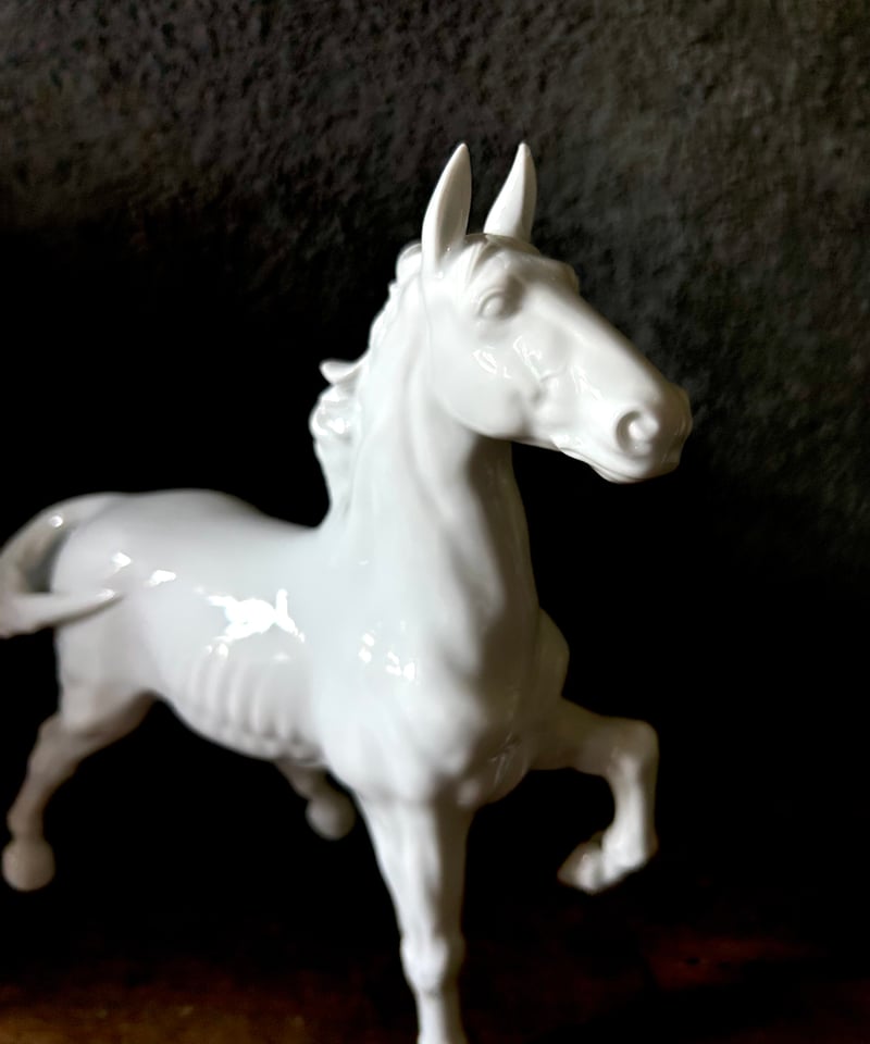 白磁馬/鍋島焼/大五窯/置物/インテリア/伝統工芸 | 骨董・アンティーク