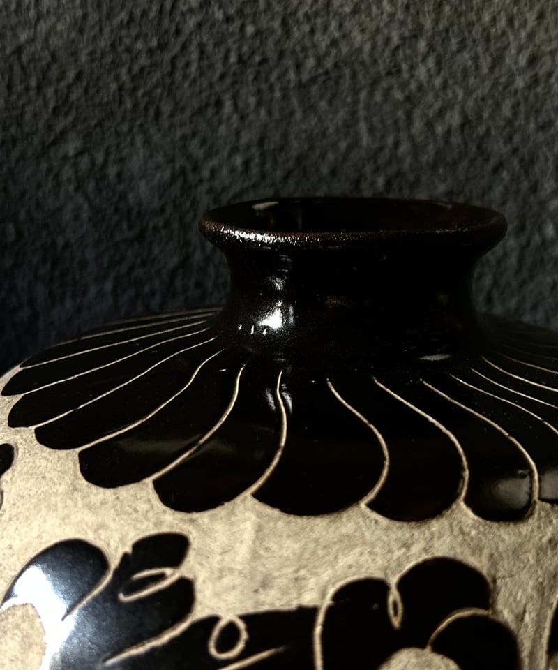 磁州窯/中国/花器/花柄/黒/大きめ/骨董 | 骨董・アンティークの 磁州窯/中国/花器/花柄/黒/大きめ/骨董 | 骨董・アンティークの