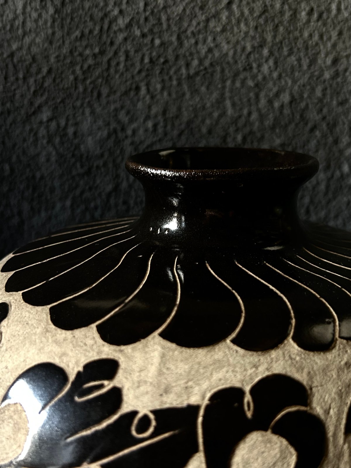 磁州窯/中国/花器/花柄/黒/大きめ/骨董 | 骨董・アンティークの 磁州窯/中国/花器/花柄/黒/大きめ/骨董 | 骨董・アンティークの