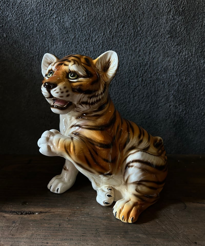 伝統美術工芸　謹製　虎　昭和レトロ　置物 伝統美術工芸 虎 昭和レトロ 置物