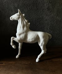 白磁馬/鍋島焼/大五窯/置物/インテリア/伝統工芸 | 骨董・アンティーク