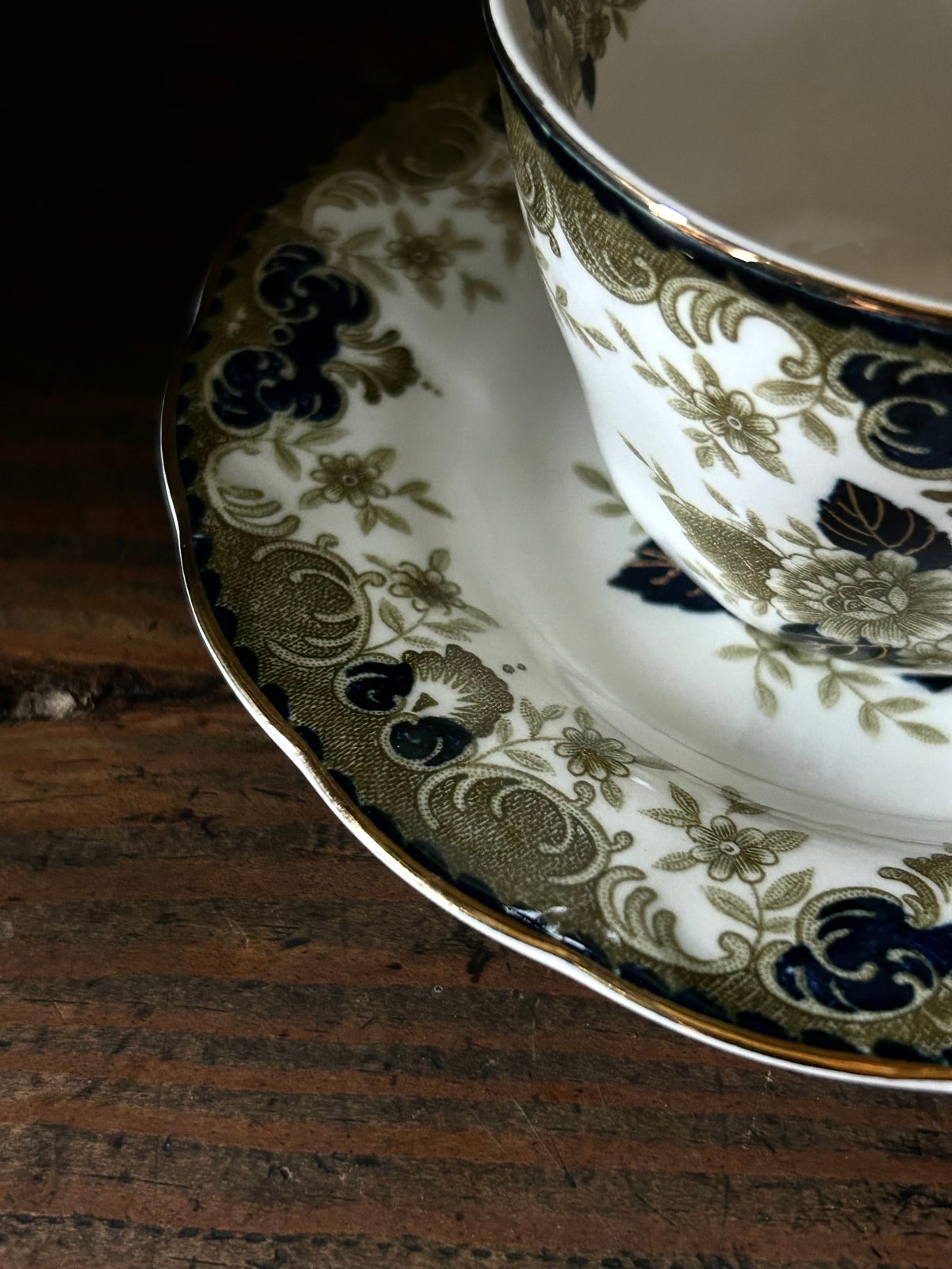 コーヒーカップ/アンティーク/NIKKO/金彩/花柄/ヴィンテージ食器