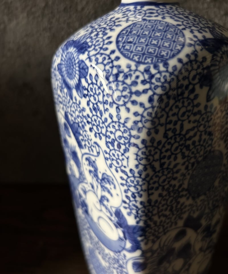 香蘭社　有田焼　三陶園　アンティーク　青色 陶器製 つぼ型花瓶 有田焼の花器K13/青絵/絵柄/アンティーク/花瓶 | 骨董