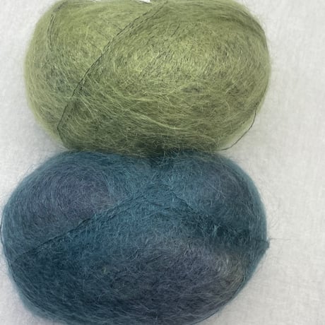 253　〈A〉EXCELLENT MOHAIR 〈COUNT10〉GRADATION　COL:123　2玉セット